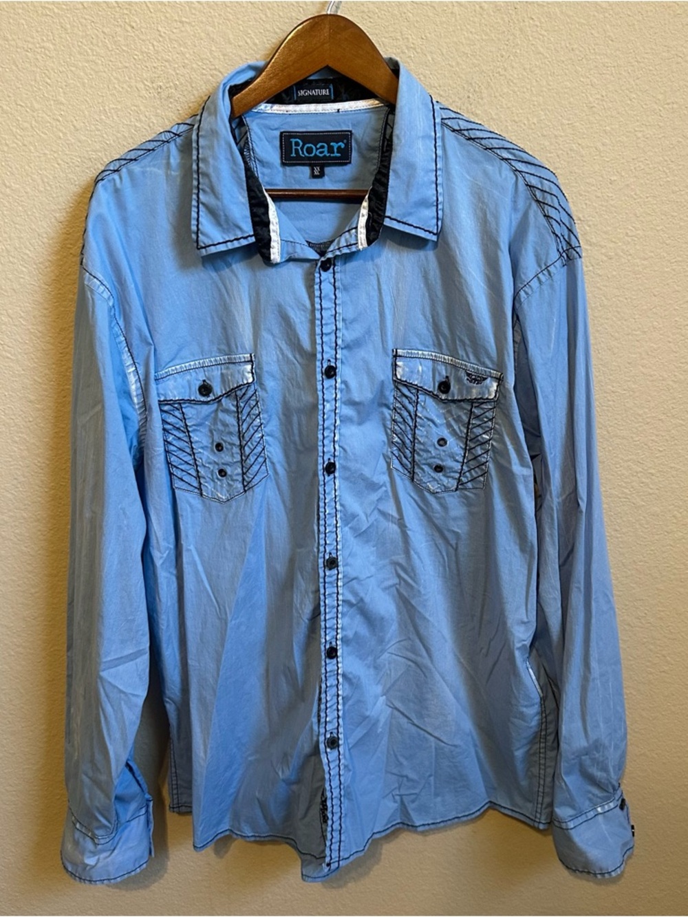 Roar Men’s Y2K Blue Embroidered Button Up Shirt